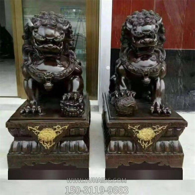 別墅小區(qū)門(mén)口大型銅雕鎮(zhèn)宅招財(cái)獅子雕塑