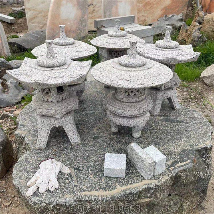 石燈，花崗巖仿古石雕燈雕塑
