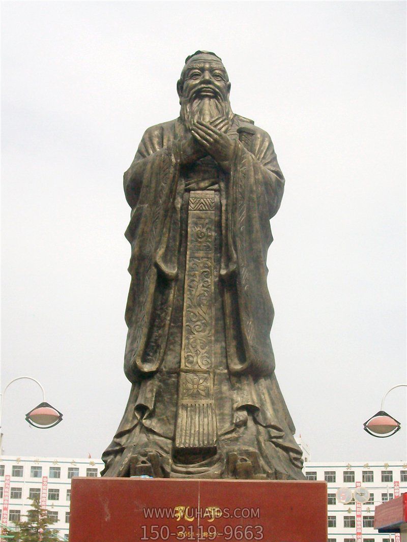 廣場(chǎng)學(xué)?？鬃庸糯鷼v史名人銅雕塑景觀小品