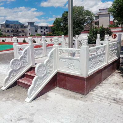 漢白玉旗臺，學校升旗臺欄桿
