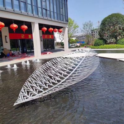 酒店廣場不銹鋼鏤空創意噴泉水景大型樹葉擺件