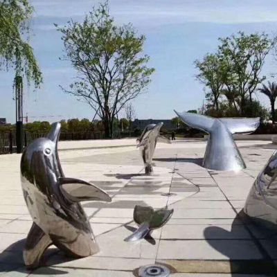不銹鋼海豚戶外園林景觀落地?cái)[件有什么寓意？