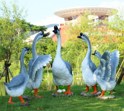 養(yǎng)殖場玻璃鋼仿真，彩繪天鵝雕塑