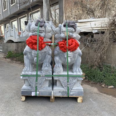 青石提供金錢、獅子和獅子動物雕塑