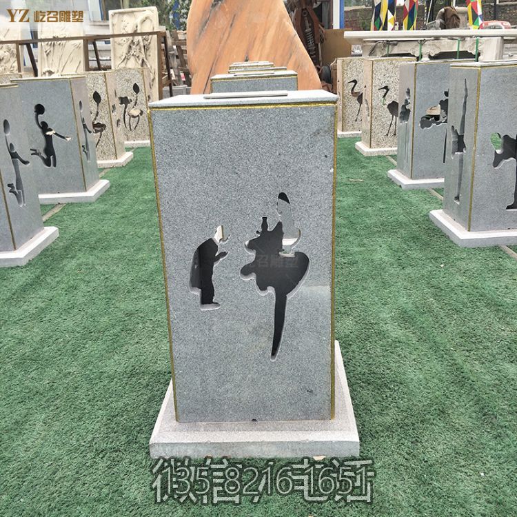 “佛”字鏤空石雕燈