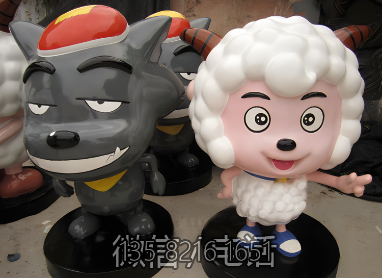 商場(chǎng)美陳裝飾玻璃鋼卡通動(dòng)物動(dòng)物畫片動(dòng)物喜羊羊灰太狼雕塑