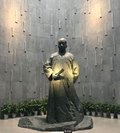 吳昌碩雕塑像